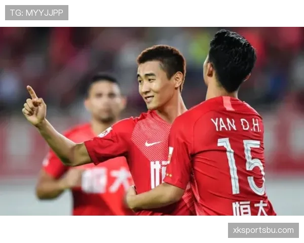 保利尼奥持续高强度插上撕破防线 助广州队关键战逆转体现角色升级